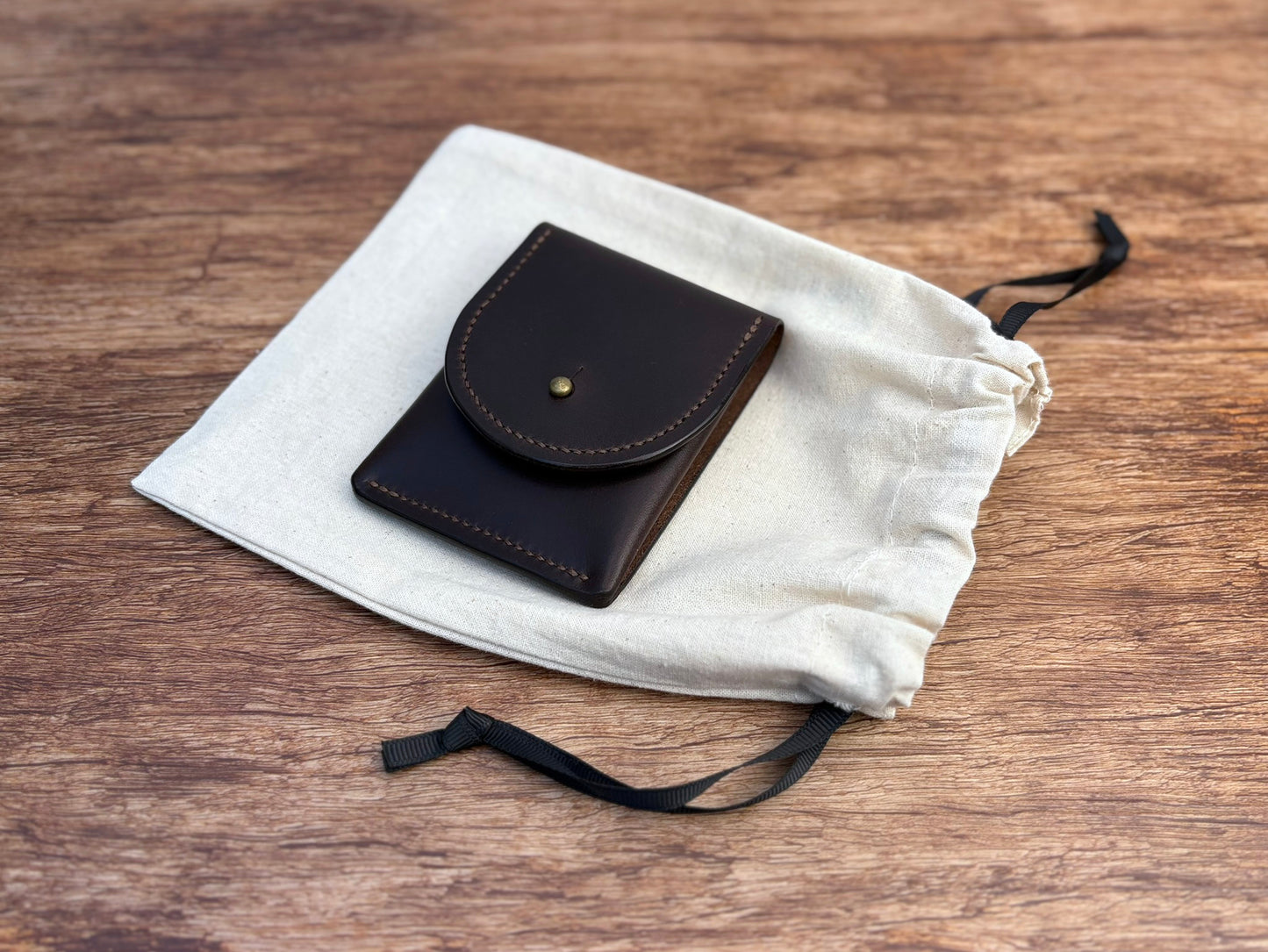 Cedar Compact Card and Cash Holder