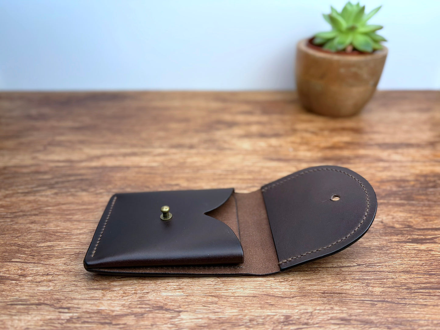 Cedar Compact Card and Cash Holder