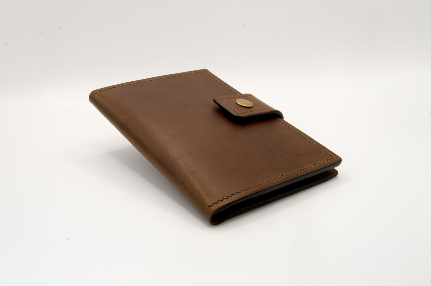 Single Leather Passport Holder in Medium Brown